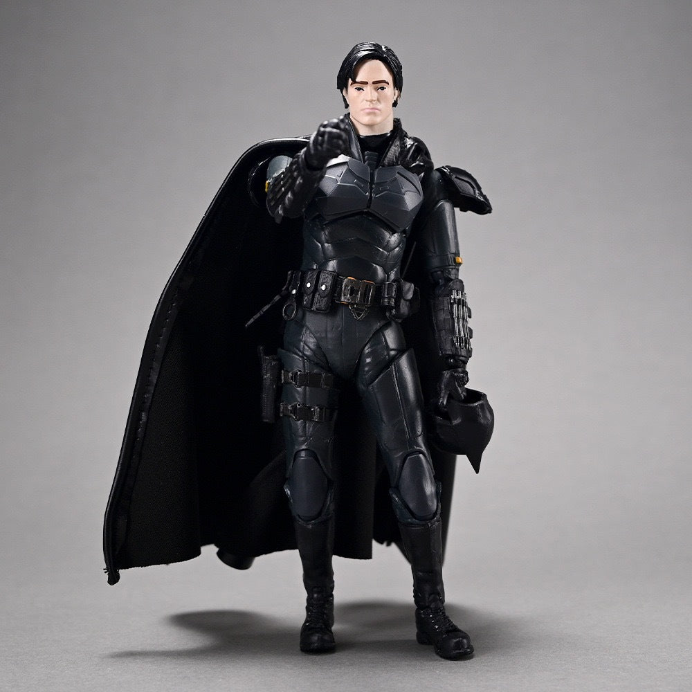 MAFEX No.188 The Batman (2022) Action Figure – Articulated Robert Pattinson Movie Collectible