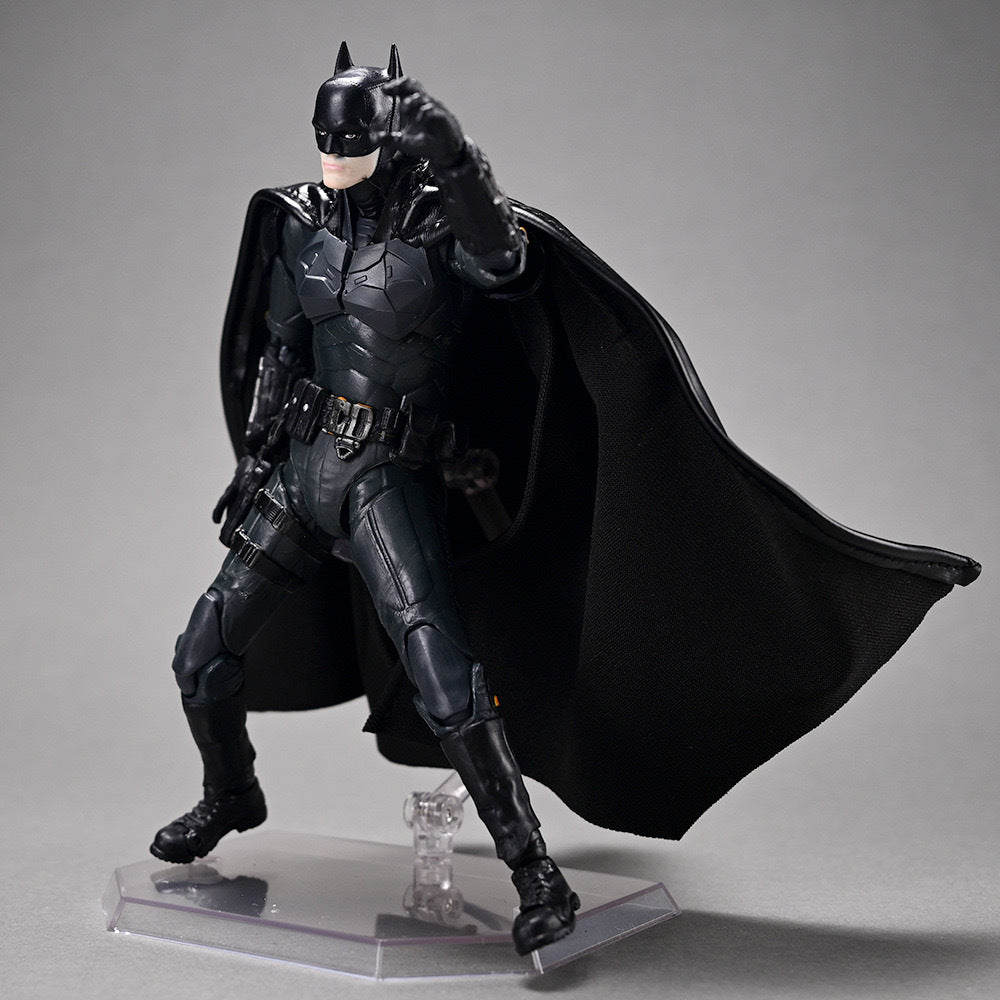 MAFEX No.188 The Batman (2022) Action Figure – Articulated Robert Pattinson Movie Collectible