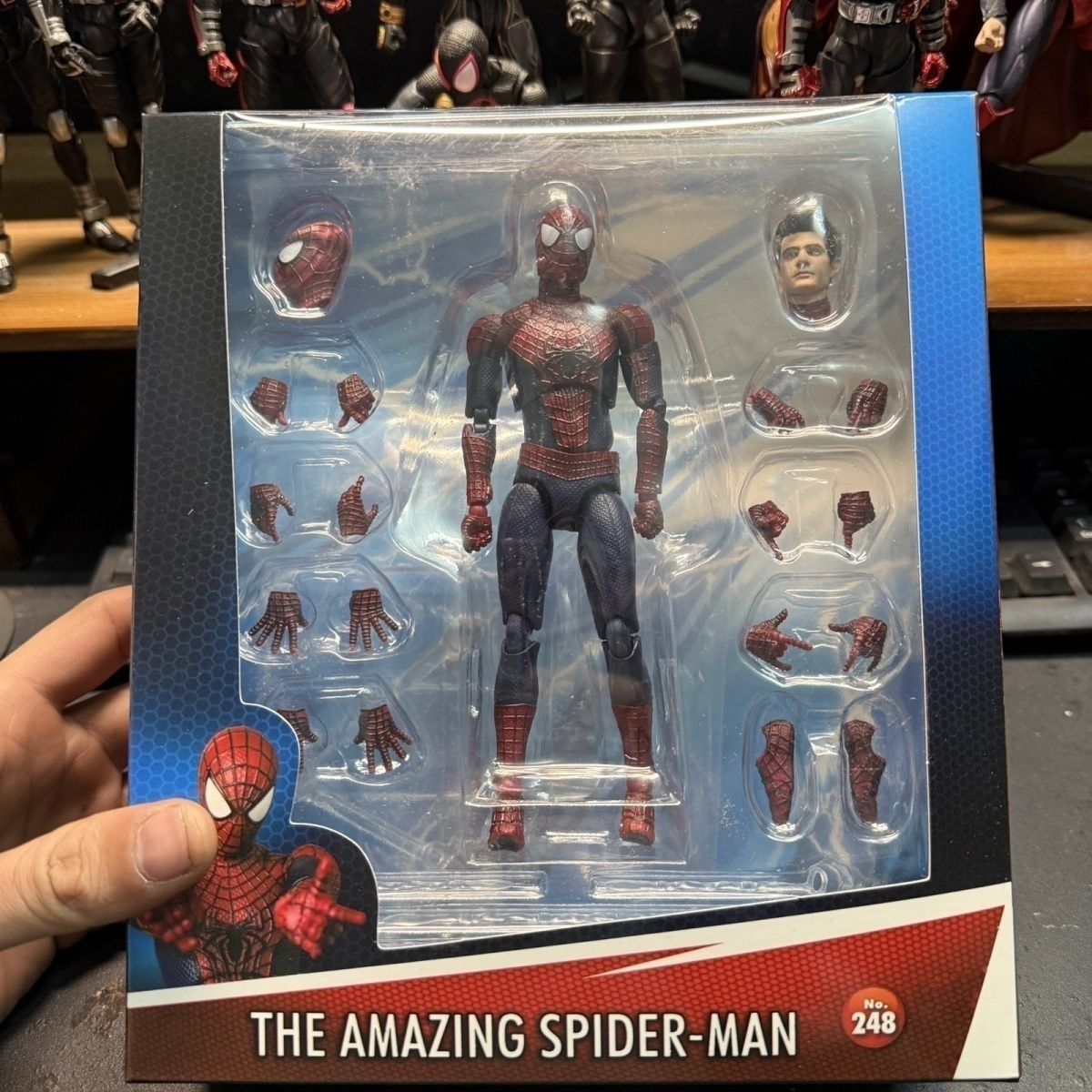 Mafex Spider-Man Action Figure unmasked Andrew Garfield head sculpt