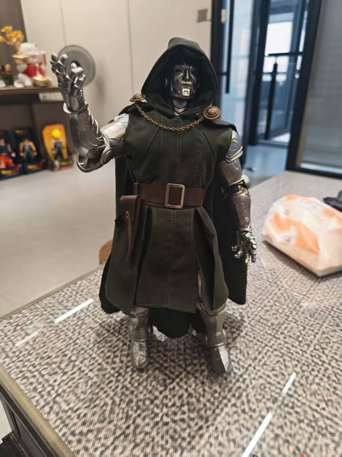  16 Scale Marvel Supervillain Model Toy