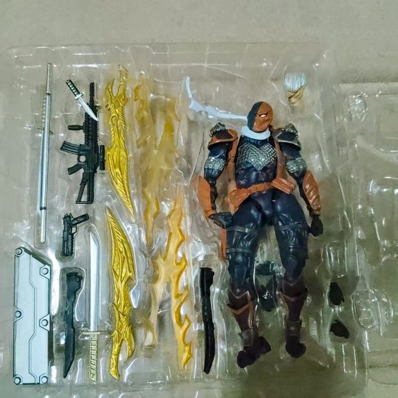 Amazing Yamaguchi Deathstroke (Slade Wilson) Ver. 1.5 Action Figure – Revoltech Style Movable Model