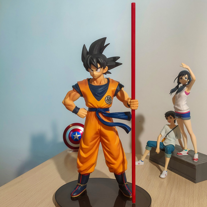 Son Goku Super Saiyan Action Figure golden hair detail closeup