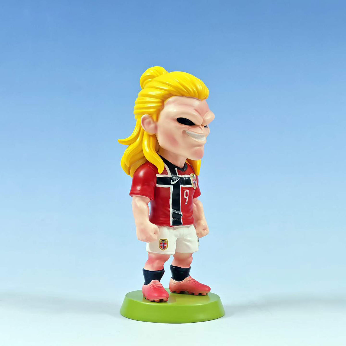 Funny Q Version Haaland x Majin Buu Action Figure – Chibi Anime Crossover Desktop Model