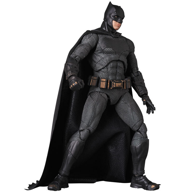 MAFEX No.056 Justice League Batman Action Figure – Articulated Ben Affleck Movie Collectible (16cm)