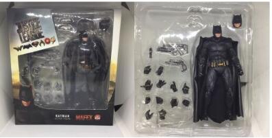 MAFEX No.056 Justice League Batman Action Figure – Articulated Ben Affleck Movie Collectible (16cm)